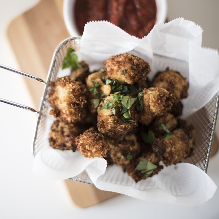 Eggaldinbitar með parmesan­hjúp